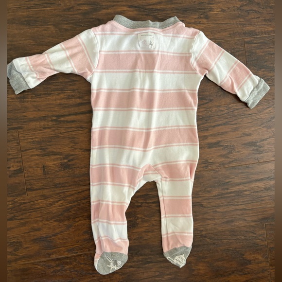 Burt’s Bees Infant Onesie Sleeper - great condition! - Picture 2 of 6